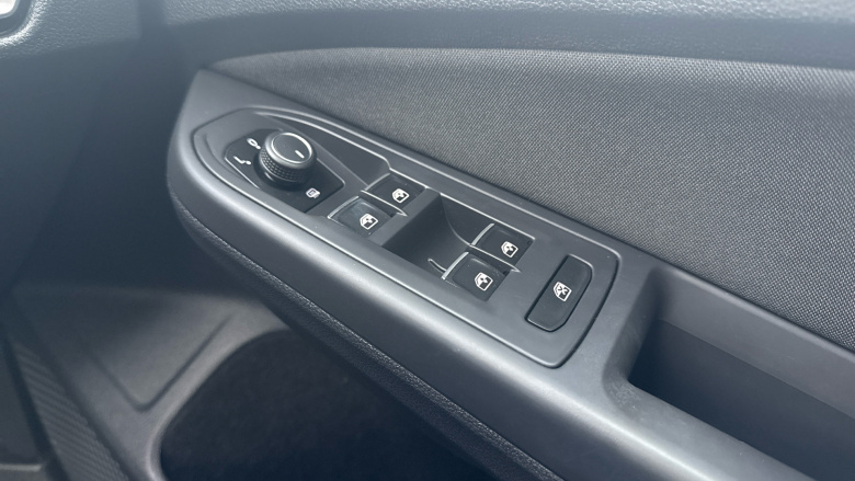 Volkswagen Golf 1.5 TSI Life 5dr Petrol Hatchback